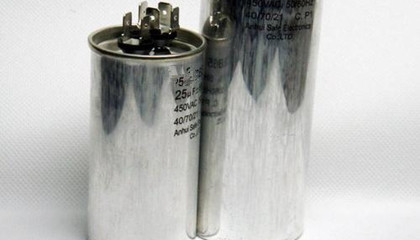 影響交流馬達電容器性能的原因有哪些？